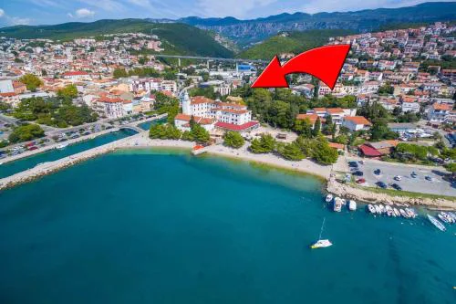 One-Bedroom Apartment Crikvenica 4