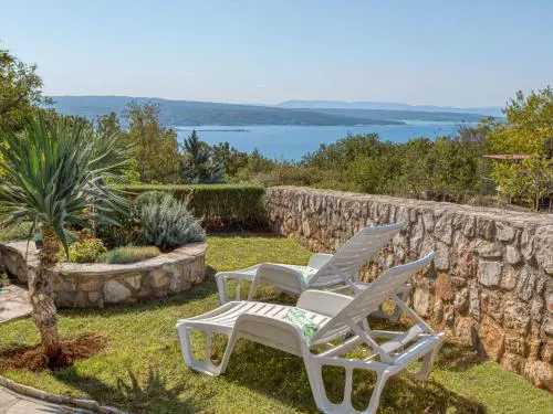 Holiday Home Lovreno by Interhome