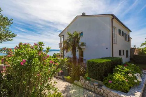 One-Bedroom Apartment Crikvenica 30
