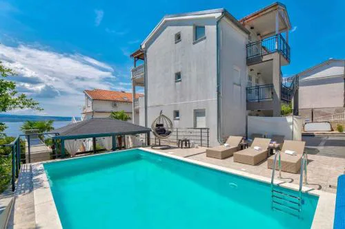 One-Bedroom Apartment in Crikvenica LX