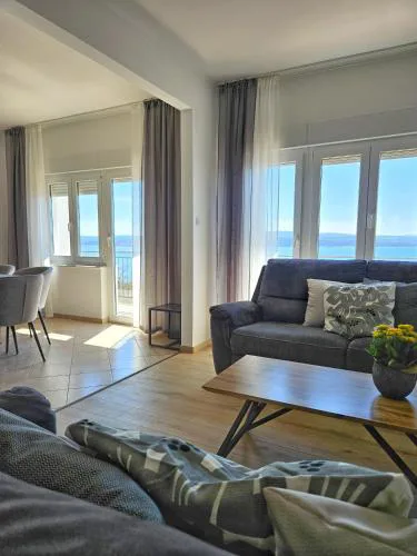 Seaview Apartment with Balcony and Terrace Barac