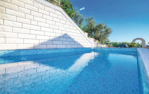 Stunning Apartment In Crikvenica