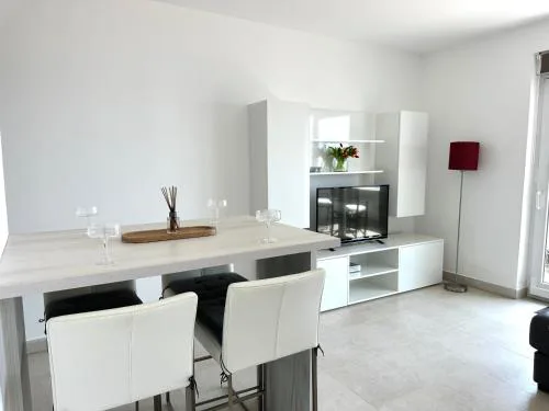 The View Apartment with pool - Crikvenica