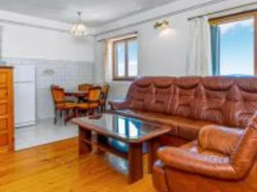 Three Bedroom Apartment with Balcony and Sea View 2