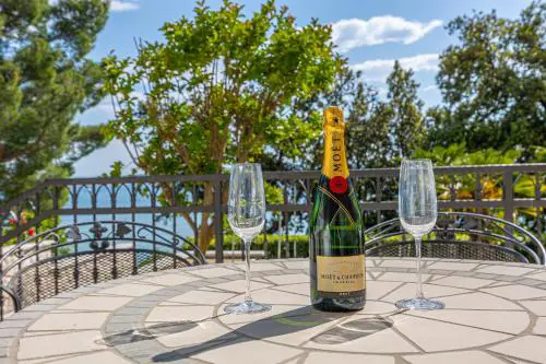 Villa Veronika Apartments