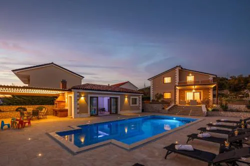 Villa Vilani Spa & Pool - Happy Rentals