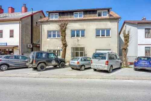 Apartments with parking space Delnice, Gorski kotar - 23045