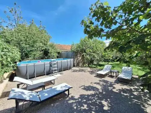 Holiday home in Drivenik 51786