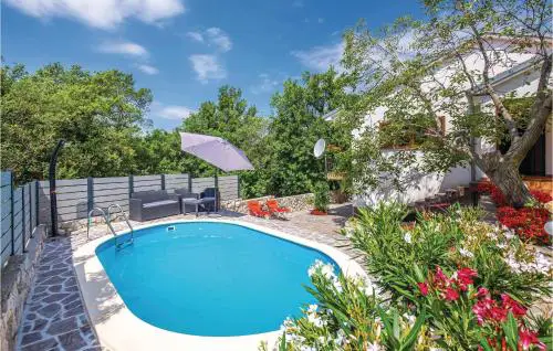 Beautiful Home In Grizane With Wifi