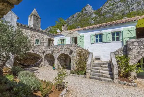 Einzigartiges mediterranes Steinhaus mit Meerblick, Chillout-Bereich, Bike, BBQ, WiFi