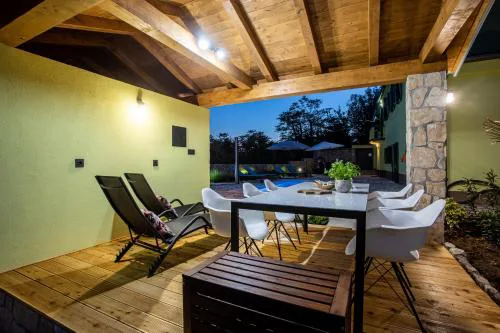 Family friendly Villa Zaneta with pool