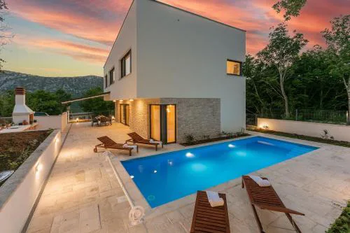 Traumhaftes Ferienhaus mit Privatpool, BBQ, klimatisierten Schlafzimmern, Aussendusche, Waschmaschine