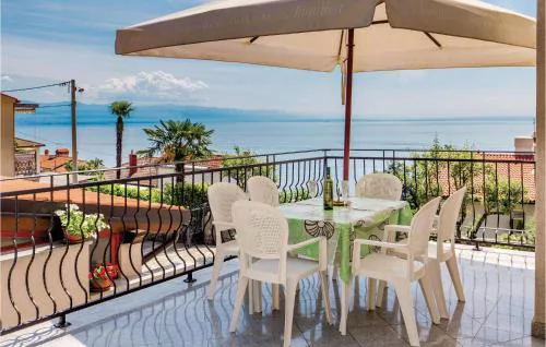 3 Bedroom Stunning Apartment In Icici