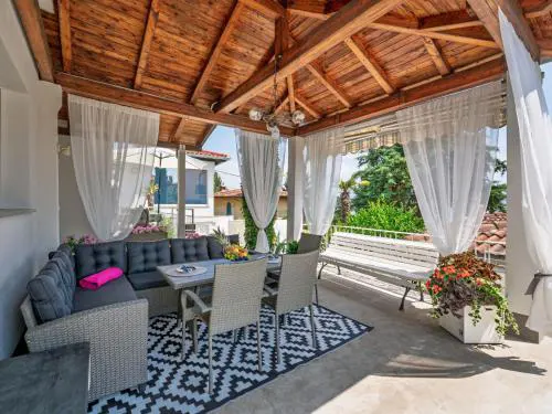 Apartment Villa Nika by Interhome
