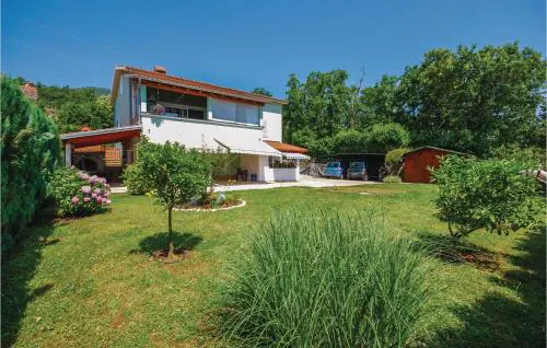 Pet Friendly Apartment In Ika With Wifi