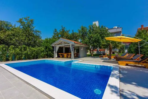 Holiday home in Jadranovo 39402