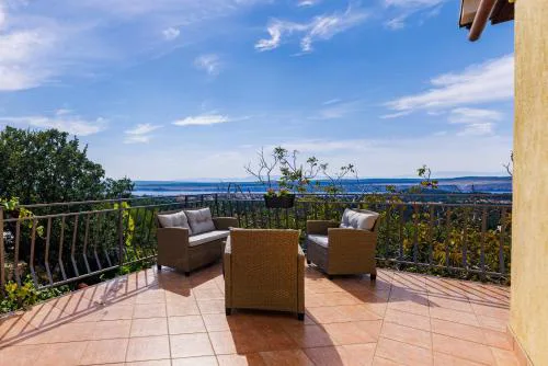 Venami Holiday Home