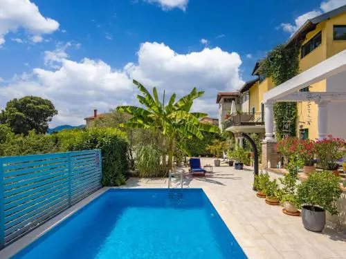 Holiday Home Nika by Interhome