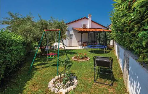Amazing Home In Kostrena