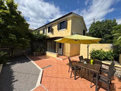 Apartments with parking space Kostrena, Rijeka - 20958