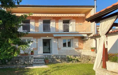Beautiful Home In Kostrena