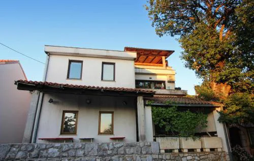 Nice Apartment In Jakov Polje With Wifi