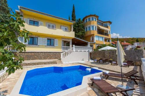 VILLA VISA