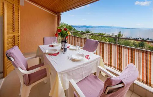 Awesome Apartment In Lovran With Wifi