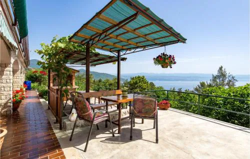 Awesome Home In Lovran