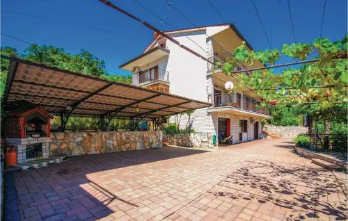 Beautiful Apartment In Lovran With Wifi