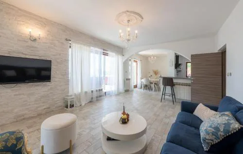 Amazing Apartment In Matulji With Wifi