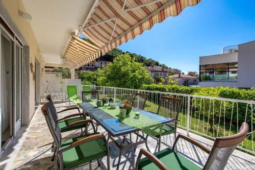 Apartments in Moscenicka Draga 34827