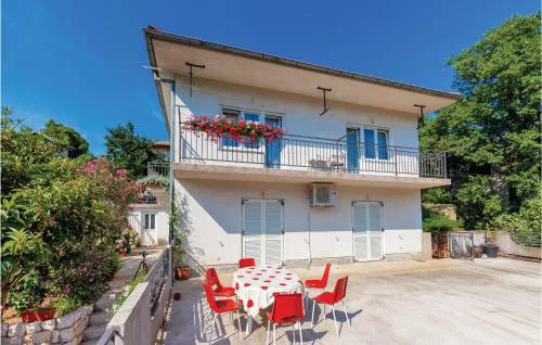Amazing Apartment In Novi Vinodolski