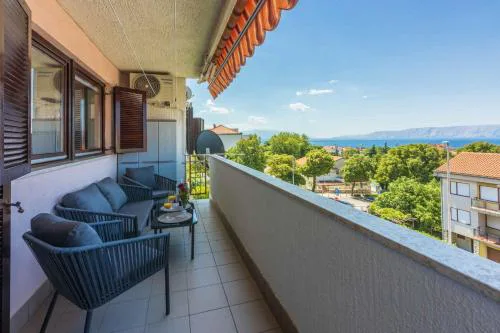 Apartment in Novi Vinodolski 43092