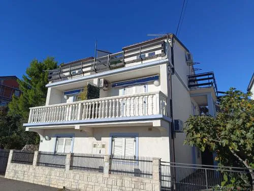 Apartment in Novi Vinodolski with Sea View, Terrace, Wifi, Washing Machine (3667-2)