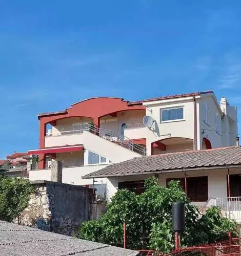 Apartments in Novi Vinodolski 51785