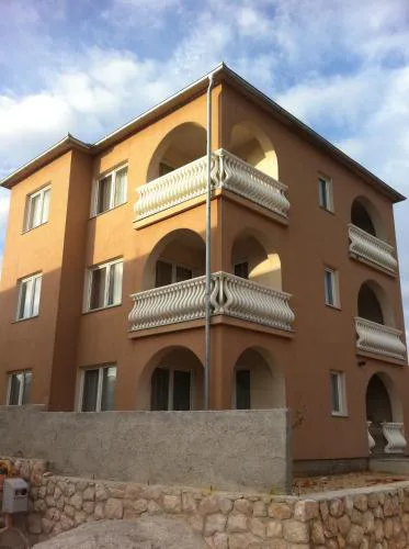 Apartments Mara