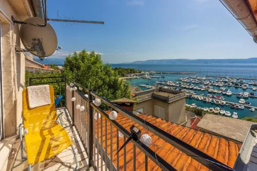 Atemberaubendes Apartment direkt am Meer gelegen mit Meerblick, Klima, WiFi