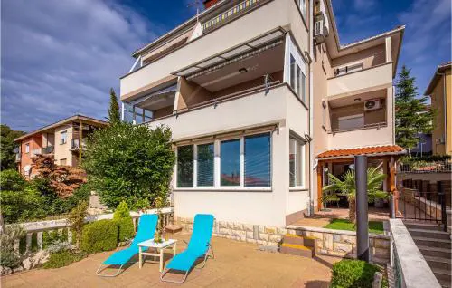Awesome Apartment In Novi Vinodolski