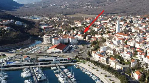 Mel Apartments