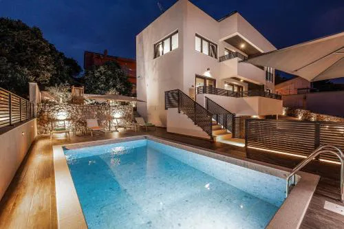 Villa Betelgeuse Supernova - Happy Rentals