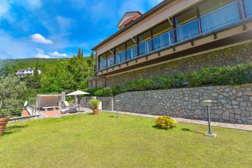 Apartments Villa Vosilla