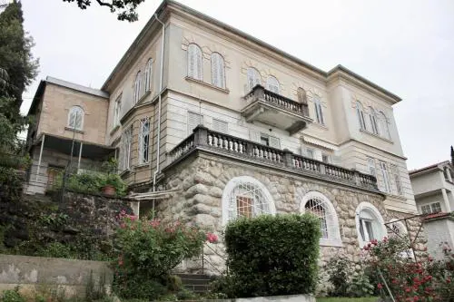 Boutique Villa Mia, amazing location with parking