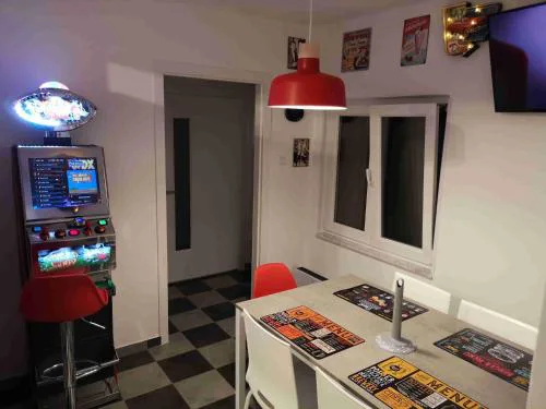 Studio Apartman American Graffiti