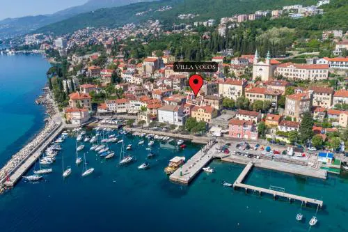 Villa Volos, roof terrace, sea view, private parking