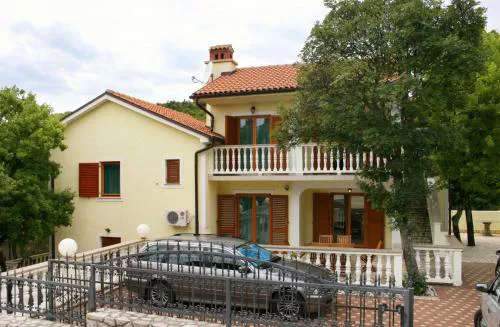Apartments with parking space Povile, Novi Vinodolski - 2398