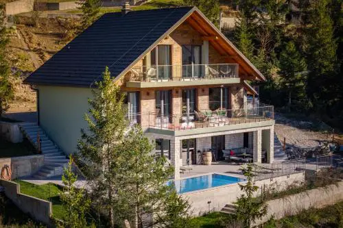 Villa Stella Verde - Wellness Villa with a swimming pool, hot tub and sauna