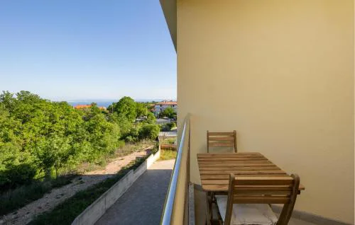 1 Bedroom Cozy Apartment In Rijeka