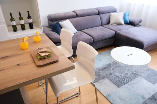 Apartman Leona 4*, Kantrida