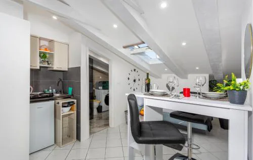 Gorgeous Apartment In Rijeka Rijeka